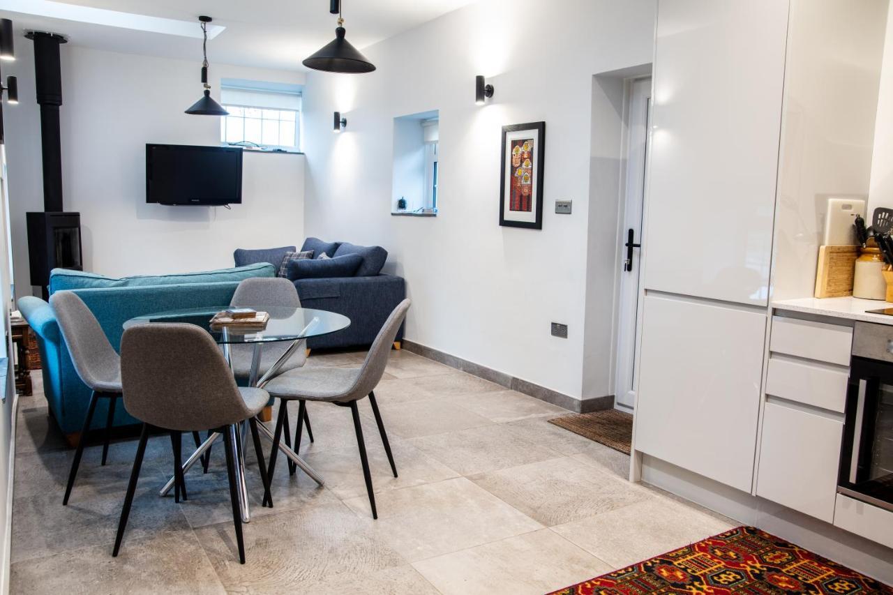 Swansea Valley Holiday Cottages Cilybebyll Bagian luar foto